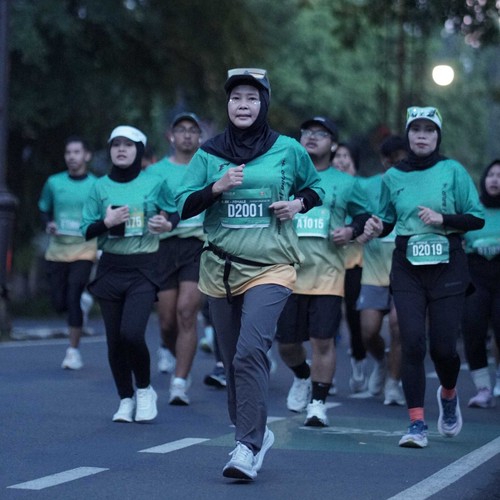 Race photo from BAUR RUN 2025