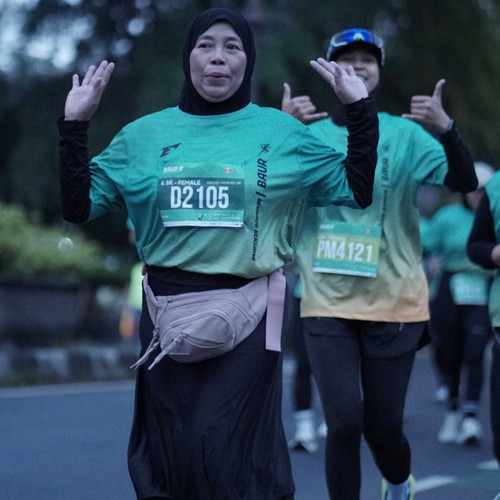 Race photo from BAUR RUN 2025