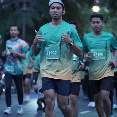Race photo from BAUR RUN 2025