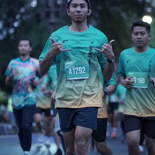 Race photo from BAUR RUN 2025