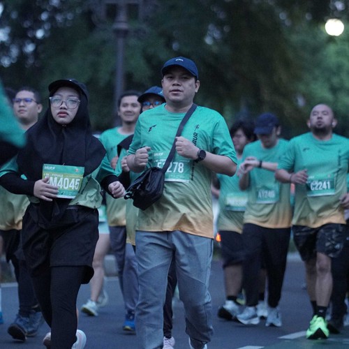 Race photo from BAUR RUN 2025