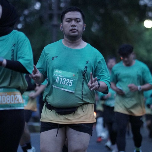 Race photo from BAUR RUN 2025