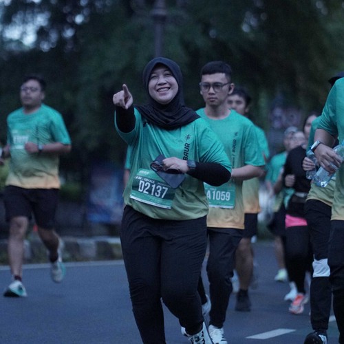 Race photo from BAUR RUN 2025