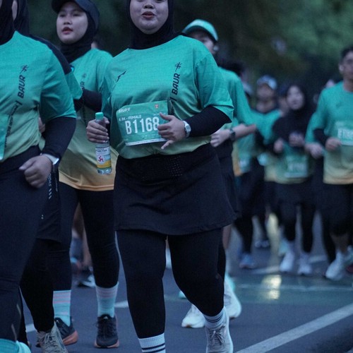 Race photo from BAUR RUN 2025