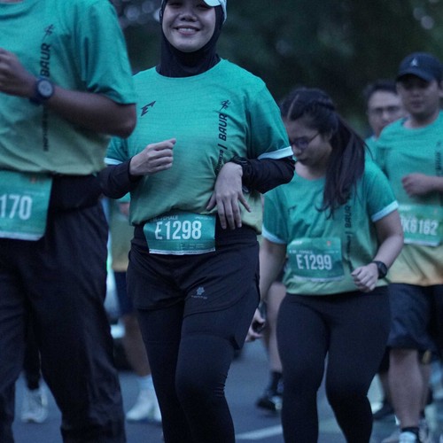 Race photo from BAUR RUN 2025