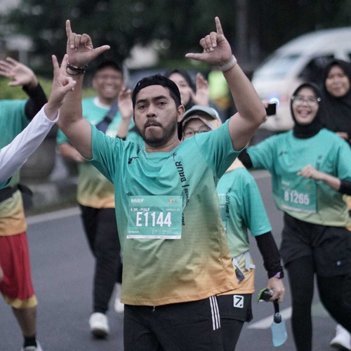 Race photo from BAUR RUN 2025