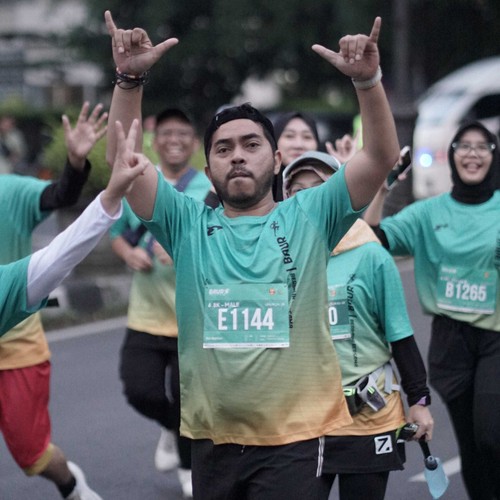 Race photo from BAUR RUN 2025
