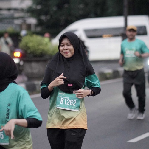 Race photo from BAUR RUN 2025