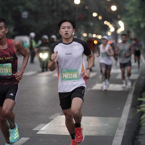 Race photo from BAUR RUN 2025