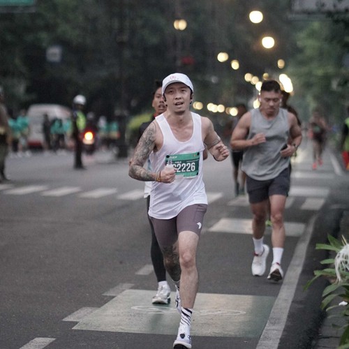 Race photo from BAUR RUN 2025