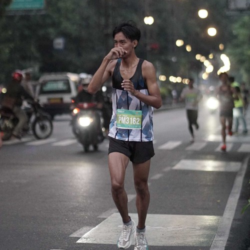 Race photo from BAUR RUN 2025