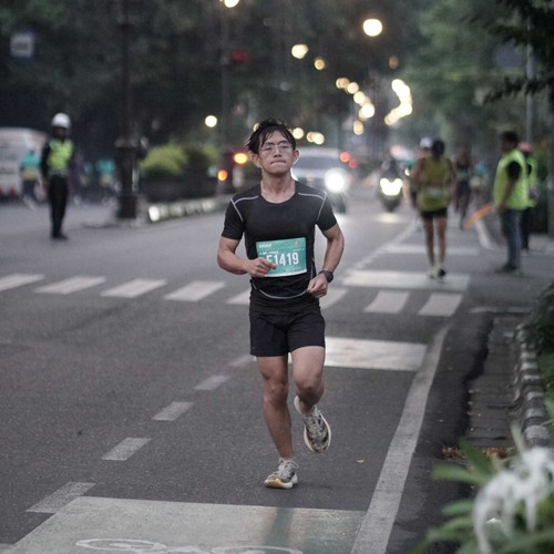 Race photo from BAUR RUN 2025