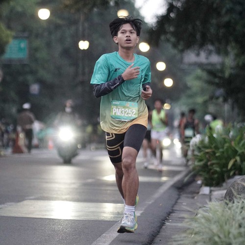 Race photo from BAUR RUN 2025