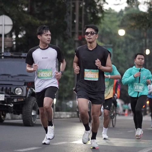 Race photo from BAUR RUN 2025