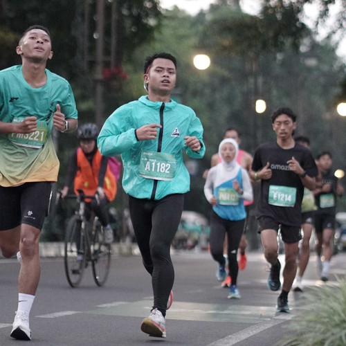 Race photo from BAUR RUN 2025