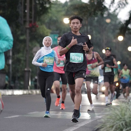 Race photo from BAUR RUN 2025