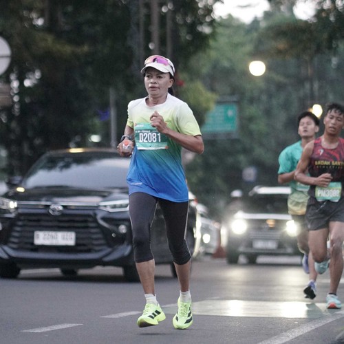 Race photo from BAUR RUN 2025