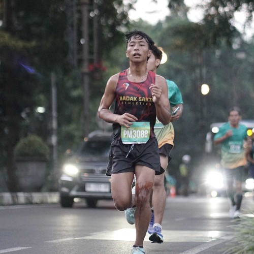 Race photo from BAUR RUN 2025