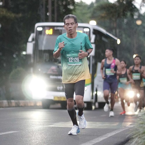 Race photo from BAUR RUN 2025