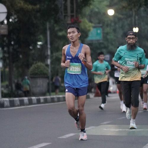 Race photo from BAUR RUN 2025