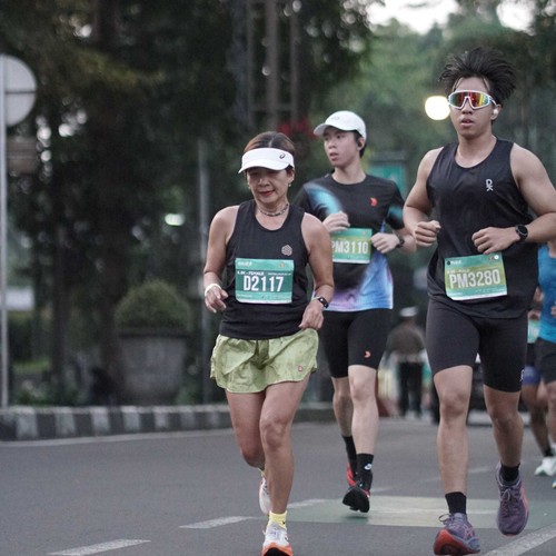 Race photo from BAUR RUN 2025