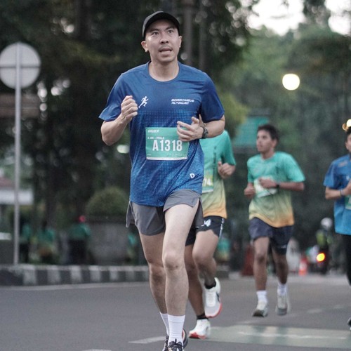 Race photo from BAUR RUN 2025