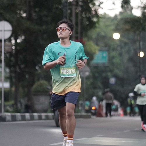 Race photo from BAUR RUN 2025