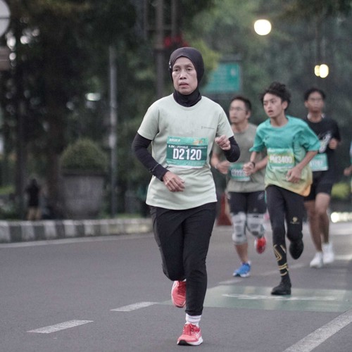 Race photo from BAUR RUN 2025