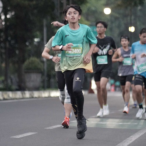 Race photo from BAUR RUN 2025