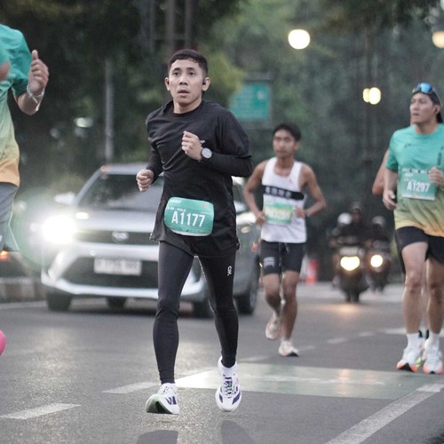 Race photo from BAUR RUN 2025