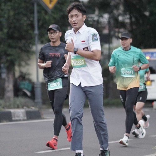 Race photo from BAUR RUN 2025