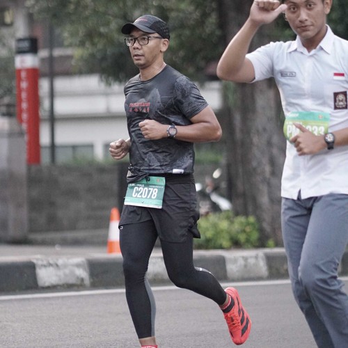 Race photo from BAUR RUN 2025