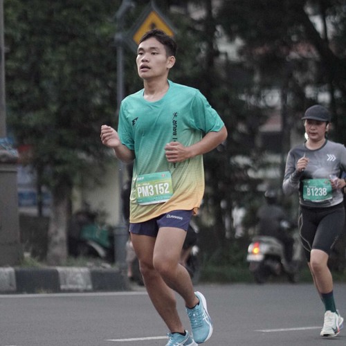 Race photo from BAUR RUN 2025