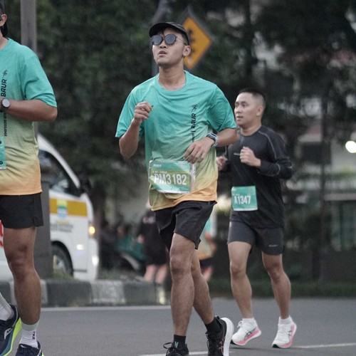 Race photo from BAUR RUN 2025