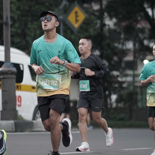 Race photo from BAUR RUN 2025
