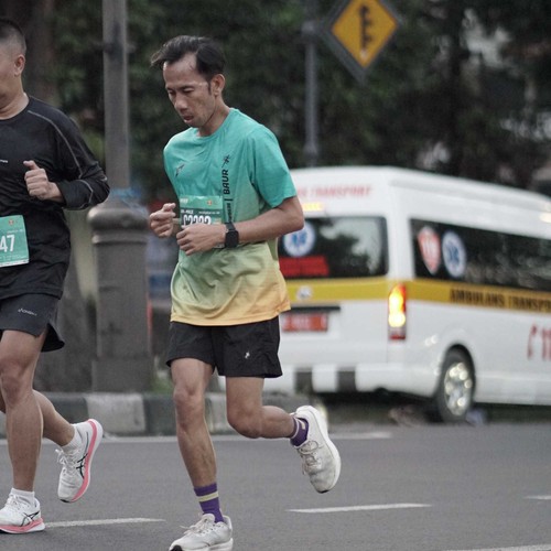 Race photo from BAUR RUN 2025