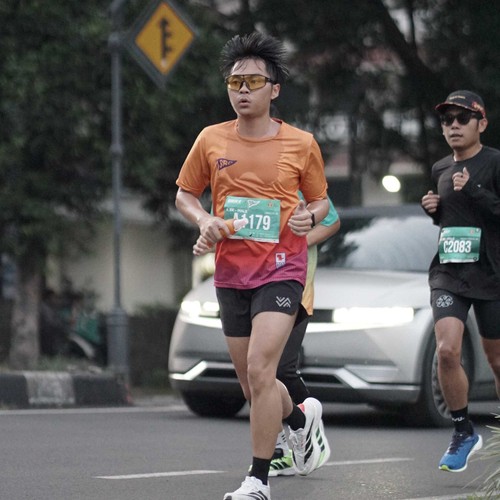 Race photo from BAUR RUN 2025