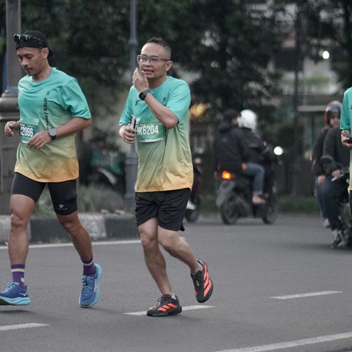 Race photo from BAUR RUN 2025