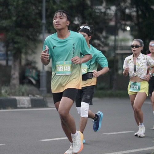 Race photo from BAUR RUN 2025