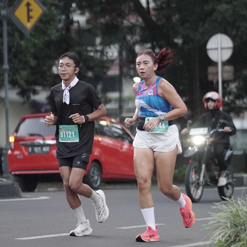 Race photo from BAUR RUN 2025