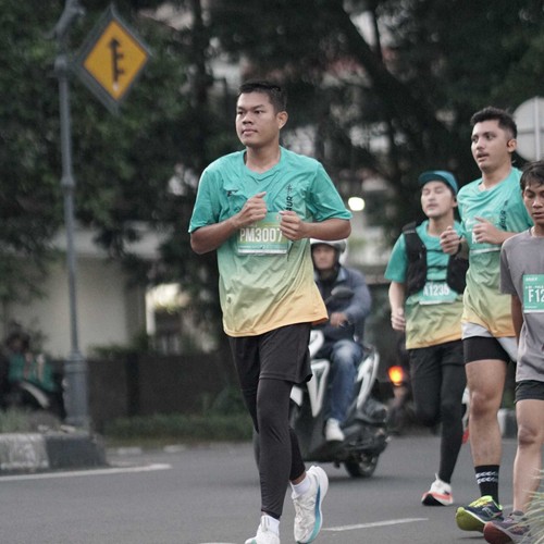 Race photo from BAUR RUN 2025