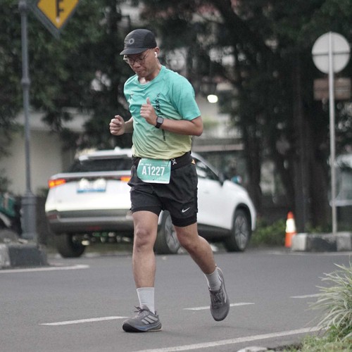 Race photo from BAUR RUN 2025