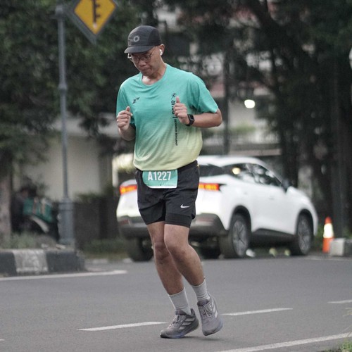 Race photo from BAUR RUN 2025