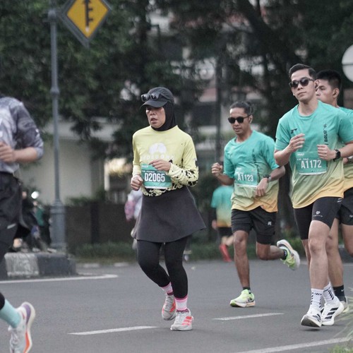 Race photo from BAUR RUN 2025
