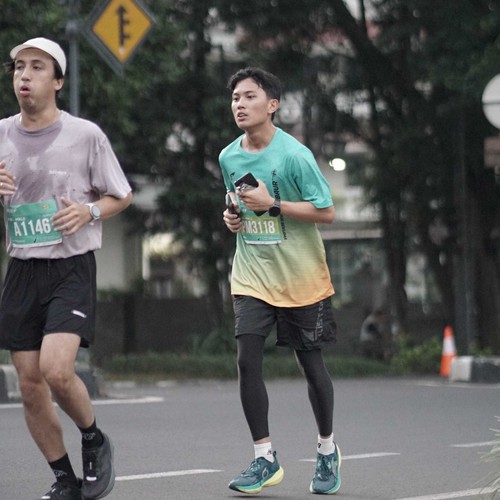 Race photo from BAUR RUN 2025
