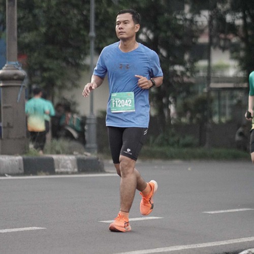 Race photo from BAUR RUN 2025