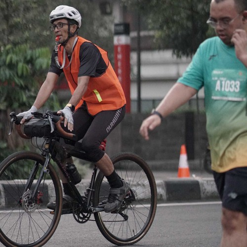 Race photo from BAUR RUN 2025