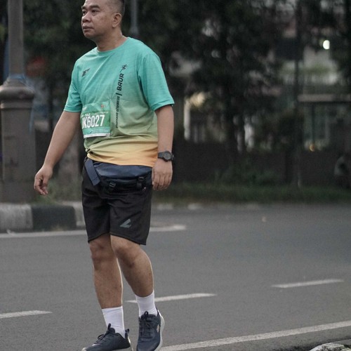 Race photo from BAUR RUN 2025