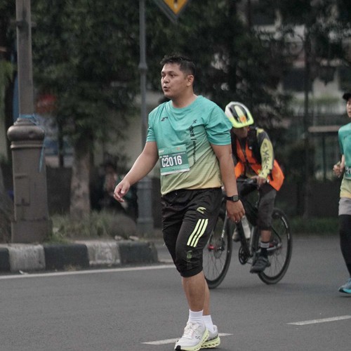 Race photo from BAUR RUN 2025
