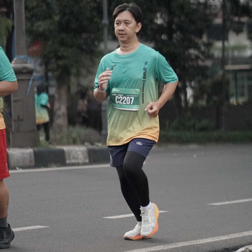 Race photo from BAUR RUN 2025